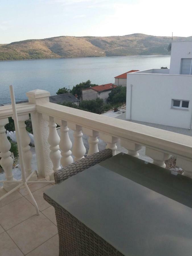 Apartments Prpic Seget Vranjica Exterior foto